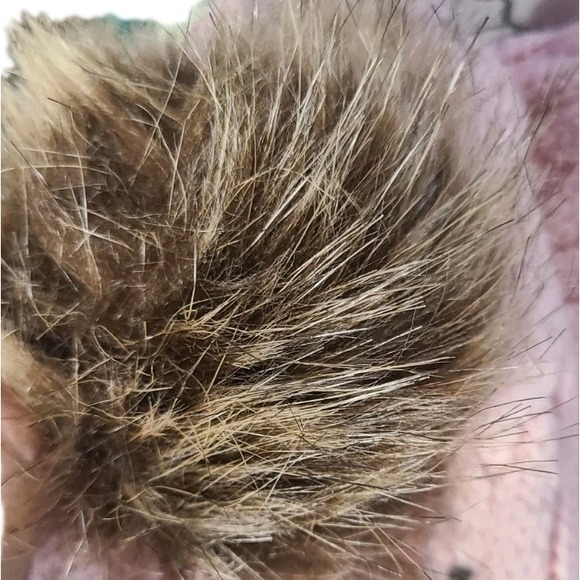 Guess Pink Cable Knit Scarf Faux Fur Pom Poms Pearl Rhinestone Embellished - Picture 4 of 7